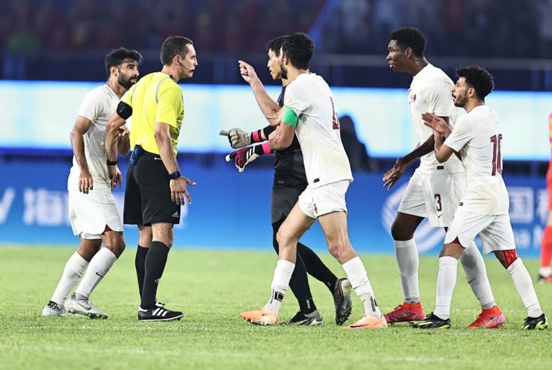Trọng t&agrave;i g&acirc;y tranh c&atilde;i tại ASIAD bắt trận Việt Nam gặp Philippines ở v&ograve;ng loại World Cup - Ảnh 1.