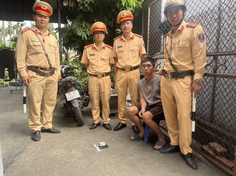 Hải Ph&ograve;ng: Kiểm tra ch&eacute;o địa b&agrave;n, ph&aacute;t hiện nhiều vi phạm nồng độ cồn, ma t&uacute;y - Ảnh 1.
