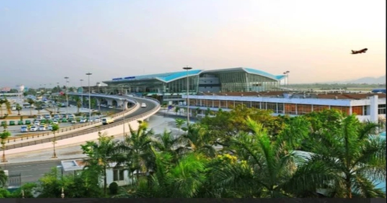 Vụ tung tin mang súng lên máy bay: 1 người là trung tá Công an tỉnh Thái Bình - Ảnh 1. Vụ tung tin mang súng lên máy bay: 1 người là trung tá Công an tỉnh Thái Bình - Ảnh 1.