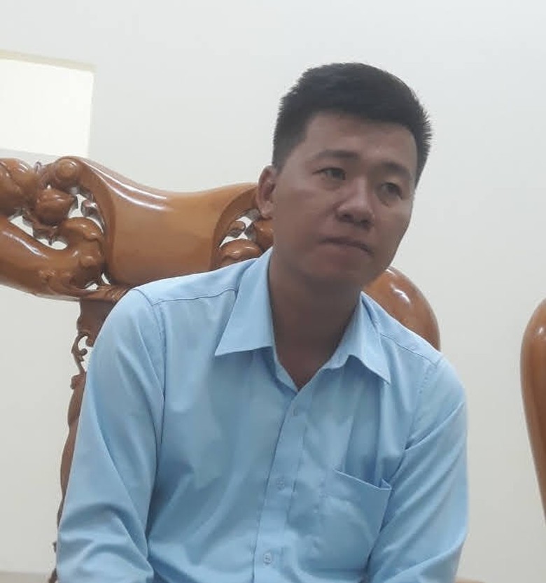 Long An: Bắt phó giám đốc phụ trách phòng giao dịch ngân hàng tham ô hơn 11 tỷ đồng - Ảnh 1. Long An: Bắt phó giám đốc phụ trách phòng giao dịch ngân hàng tham ô hơn 11 tỷ đồng - Ảnh 1.