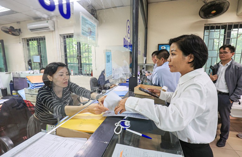 Mức thu ph&iacute; đường bộ mới &aacute;p dụng từ ng&agrave;y 1/2/2024 như thế n&agrave;o? - Ảnh 3.