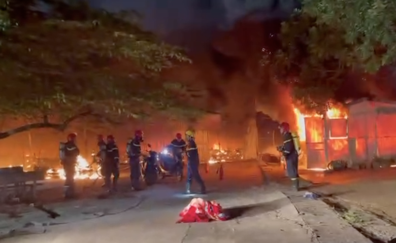 Hỗ trợ 70% giá trị xe cho sinh viên trong vụ hoả hoạn ở Thanh Hóa- Ảnh 1. Hỗ trợ 70% giá trị xe cho sinh viên trong vụ hoả hoạn ở Thanh Hóa- Ảnh 1.