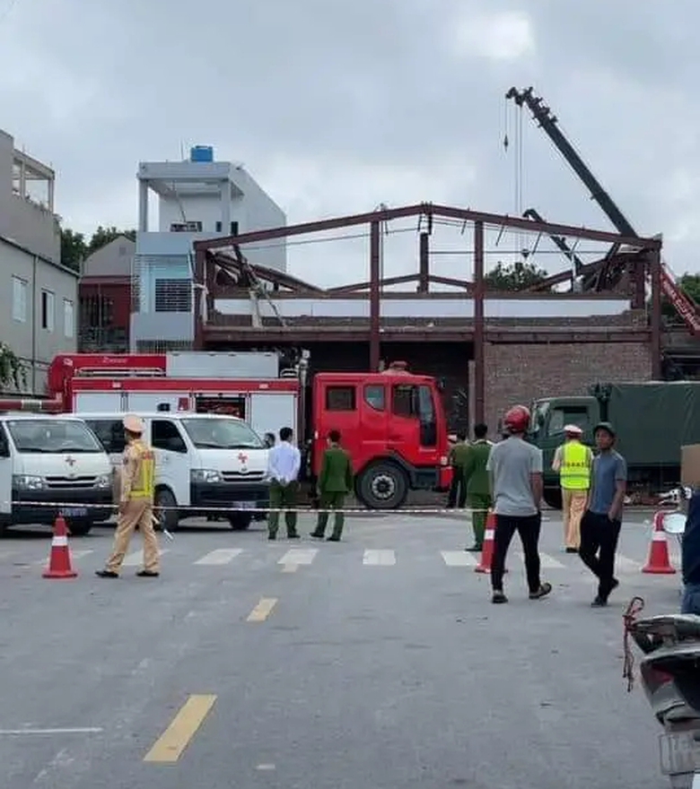 Tỉnh Th&aacute;i B&igrave;nh chỉ đạo l&agrave;m r&otilde; nguy&ecirc;n nh&acirc;n vụ sập m&aacute;i nh&agrave; khiến 2 người tử vong - Ảnh 1.