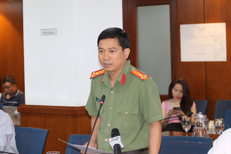C&ocirc;ng an TP.HCM cảnh b&aacute;o nhiều hội nh&oacute;m rủ nhau cướp giật tr&ecirc;n mạng x&atilde; hội - Ảnh 1.