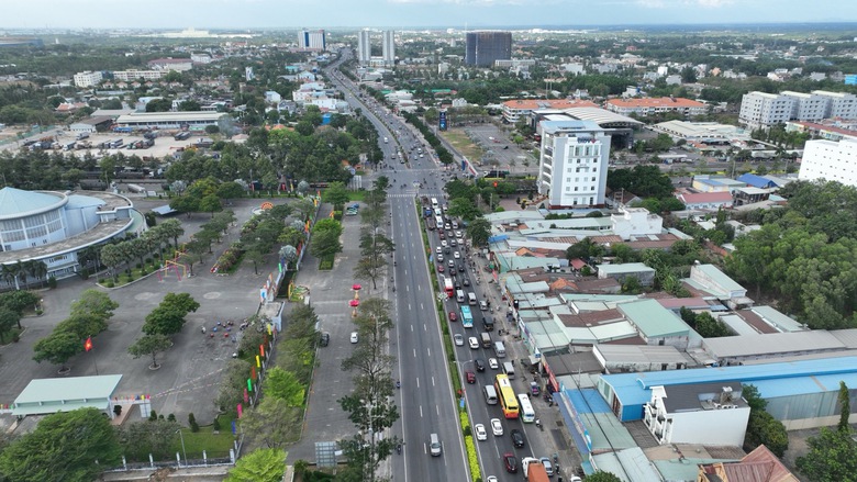Đến 2030 Bà Rịa - Vũng Tàu đồng bộ mạng lưới giao thông - Ảnh 1. Đến 2030 Bà Rịa - Vũng Tàu đồng bộ mạng lưới giao thông - Ảnh 1.