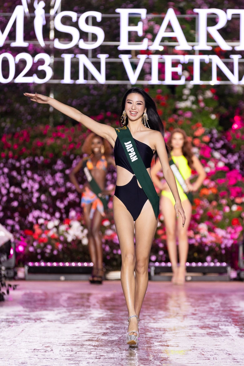 D&agrave;n người đẹp Miss Earth 2023 khoe d&aacute;ng n&oacute;ng bỏng với bikini dưới trời lạnh 15 độ - Ảnh 30.