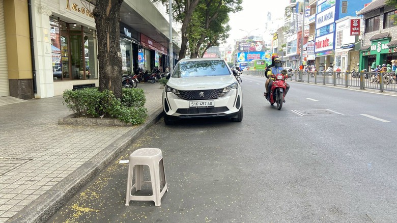 TP.HCM hối hả trước giấc mơ khởi nghiệp vỉa h&egrave; của người ngh&egrave;o  - Ảnh 6.