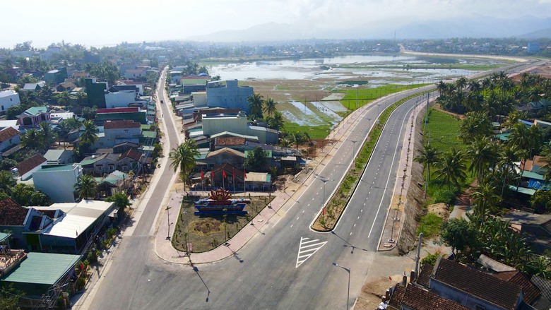 Giai đoạn 2021 - 2030, B&igrave;nh Định quy hoạch kh&ocirc;ng gian ph&aacute;t triển dọc c&aacute;c tuyến giao th&ocirc;ng  - Ảnh 1.