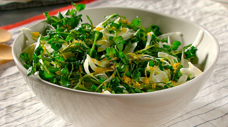 Loại rau "tốt nhất thế giới" của Mỹ h&oacute;a ra v&ocirc; c&ugrave;ng quen thuộc trong bữa cơm Việt - Ảnh 2.
