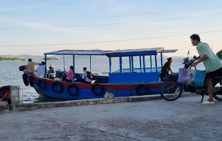 Bất an những chuyến đ&ograve; tr&ecirc;n đầm Thị Nại - Ảnh 1.