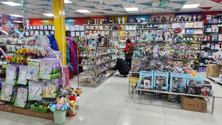 H&agrave; Nội: Kh&ocirc;ng đủ điều kiện PCCC, nhiều cơ sở Nh&agrave; s&aacute;ch Tiến Thọ vẫn ngang nhi&ecirc;n hoạt động - Ảnh 5.