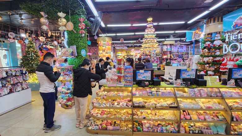 H&agrave; Nội: Kh&ocirc;ng đủ điều kiện PCCC, nhiều cơ sở Nh&agrave; s&aacute;ch Tiến Thọ vẫn ngang nhi&ecirc;n hoạt động - Ảnh 2.