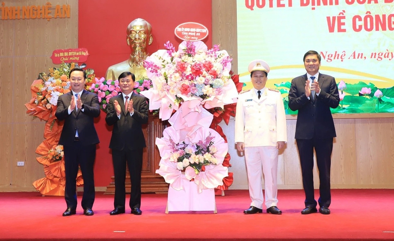 Tân Giám đốc Công an tỉnh Nghệ An là ai? - Ảnh 2. Tân Giám đốc Công an tỉnh Nghệ An là ai? - Ảnh 2.