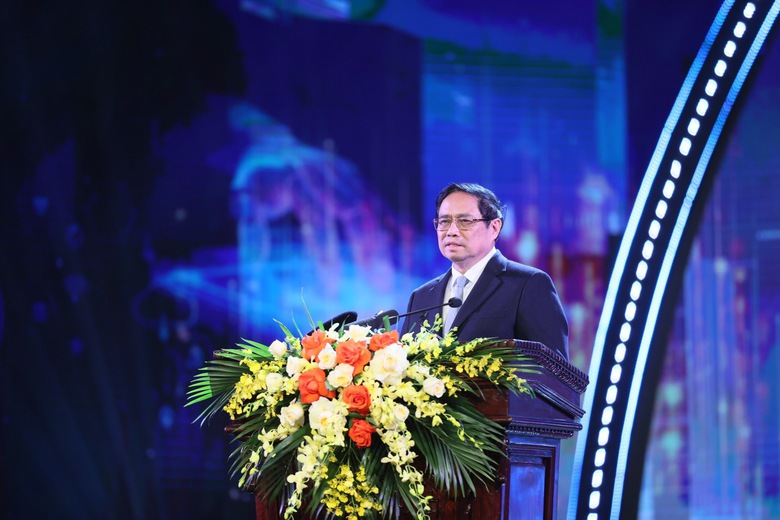Thủ tướng: Đẩy mạnh phong tr&agrave;o thi đua gia đ&igrave;nh học tập, d&ograve;ng họ học tập - Ảnh 1.