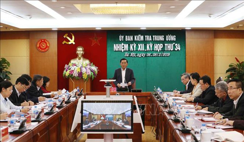 UBKT Trung ương x&aacute;c định vi phạm của nhiều c&aacute;n bộ cấp cao về điện gi&oacute;, xăng dầu - Ảnh 1.