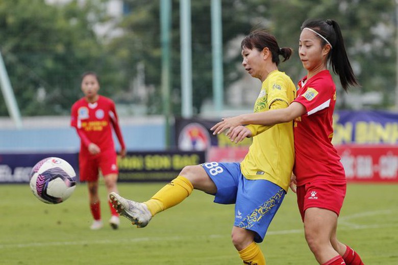 Giải b&oacute;ng đ&aacute; nữ quốc gia: Than KSVN v&agrave; TP.HCM I cầm ch&acirc;n nhau, H&agrave; Nội I chiếm ng&ocirc;i đầu  - Ảnh 1.