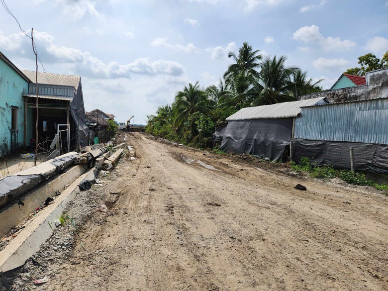 Kiên Giang sẽ cưỡng chế các hộ nhận tiền nhưng không giao mặt bằng cho cao tốc Bắc-Nam - Ảnh 1. Kiên Giang sẽ cưỡng chế các hộ nhận tiền nhưng không giao mặt bằng cho cao tốc Bắc-Nam - Ảnh 1.