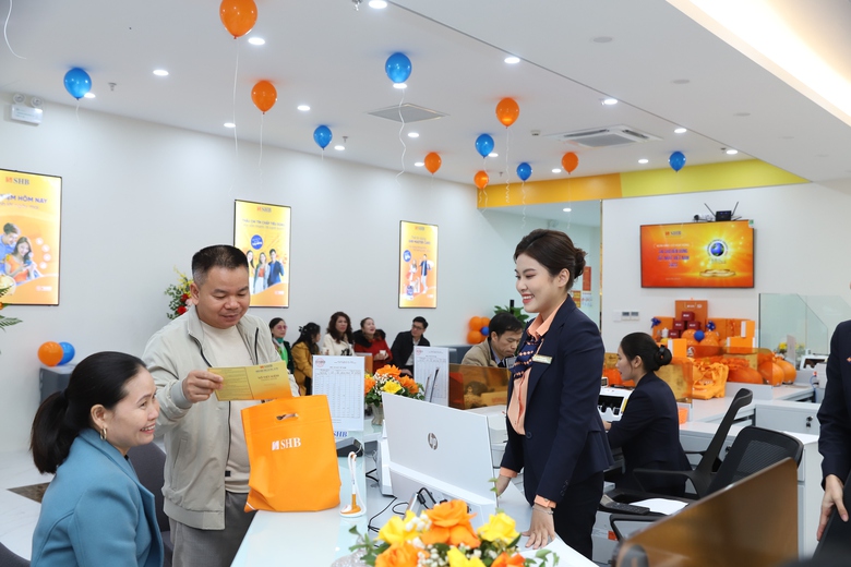 SHB mở mới li&ecirc;n tiếp hai chi nh&aacute;nh, th&acirc;m nhập thị trường t&agrave;i ch&iacute;nh Đ&ocirc;ng Bắc Bộ - Ảnh 5.