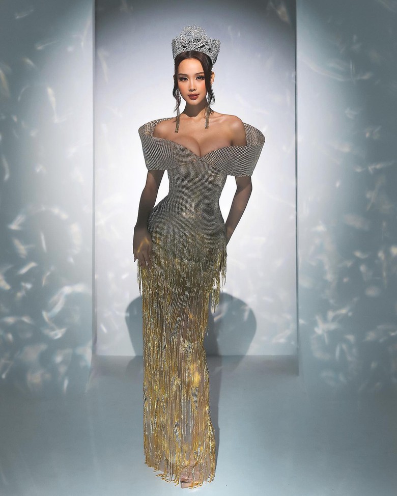 Một năm bội thu th&agrave;nh t&iacute;ch quốc tế của hoa hậu, &aacute; hậu nh&agrave; Sen V&agrave;ng - Ảnh 18.