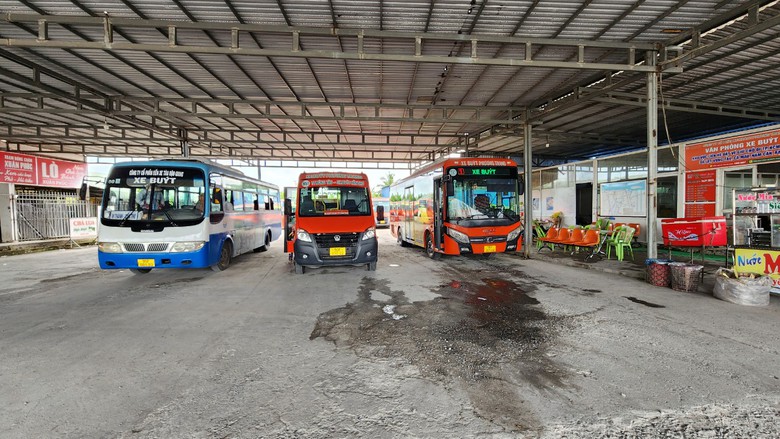 Xe bu&yacute;t Cần Thơ phục vụ 600.000 lượt h&agrave;nh kh&aacute;ch trong 11 th&aacute;ng năm 2023 - Ảnh 1.
