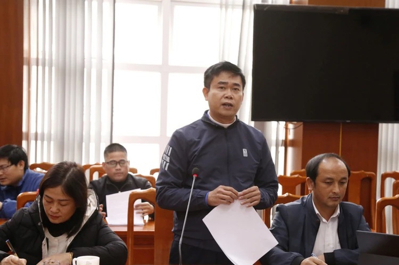 Hiệu trưởng vụ 11 học sinh ăn 2 gói mì tôm chan cơm ở Lào Cai xin từ chức - Ảnh 1. Hiệu trưởng vụ 11 học sinh ăn 2 gói mì tôm chan cơm ở Lào Cai xin từ chức - Ảnh 1.