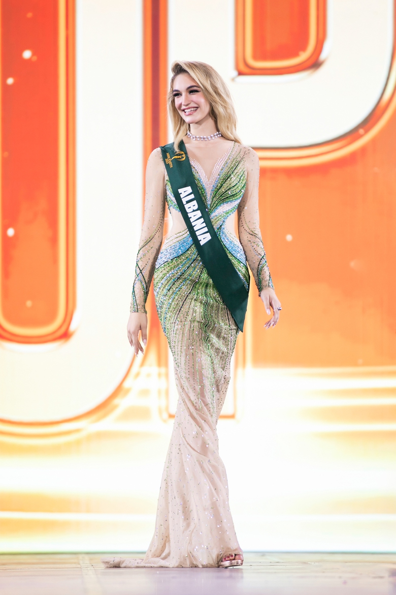 Miss Earth 2023 thuộc về người đẹp Albania Drita Ziri - Ảnh 5.