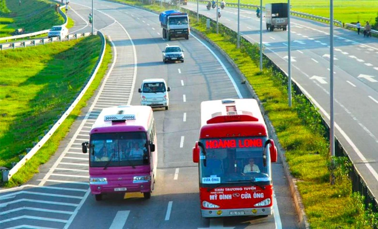 Thiếu kinh phí, thiết bị giám sát hành trình vẫn gặp khó - Ảnh 1. Thiếu kinh phí, thiết bị giám sát hành trình vẫn gặp khó - Ảnh 1.