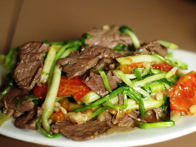 Loại rau ăn cuộng bỏ l&aacute; gi&uacute;p giảm c&acirc;n v&egrave;o v&egrave;o, ngừa bệnh cao huyết &aacute;p  - Ảnh 3.