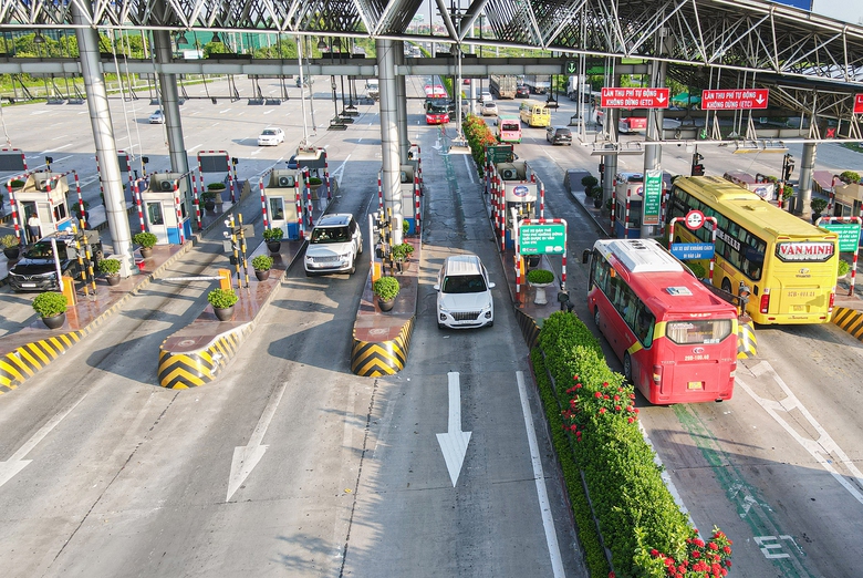 41 dự án BOT được tăng giá, vì sao? - Ảnh 1. 41 dự án BOT được tăng giá, vì sao? - Ảnh 1.