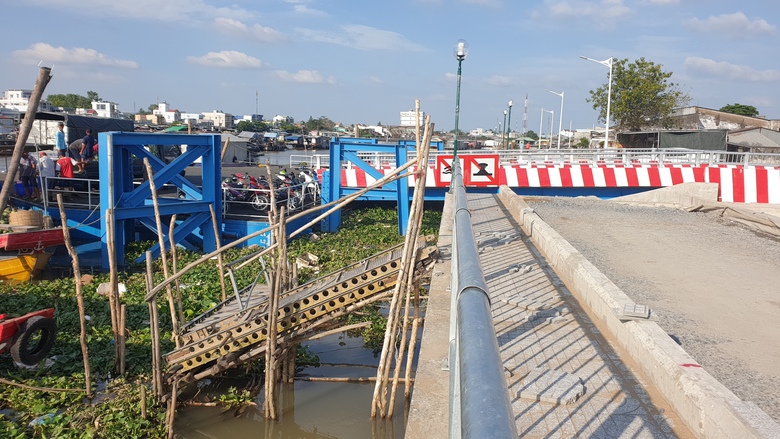 C&oacute; bến thuỷ ở chợ nổi C&aacute;i Răng, d&acirc;n hết cảnh bắc thang l&ecirc;n xuống h&agrave;ng ho&aacute; - Ảnh 3.