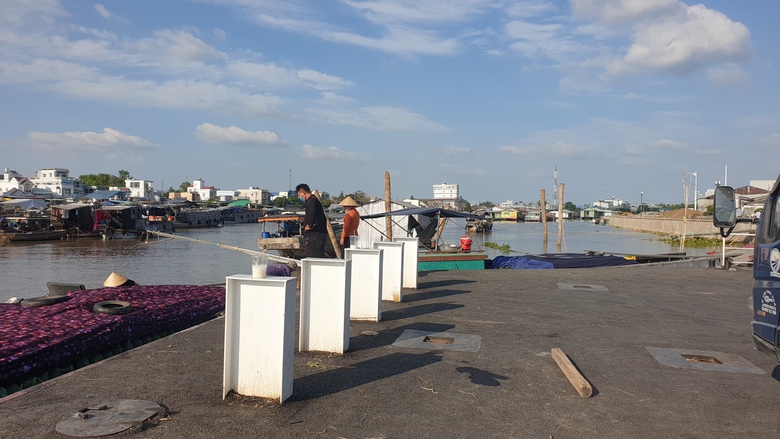 C&oacute; bến thuỷ ở chợ nổi C&aacute;i Răng, d&acirc;n hết cảnh bắc thang l&ecirc;n xuống h&agrave;ng ho&aacute; - Ảnh 8.