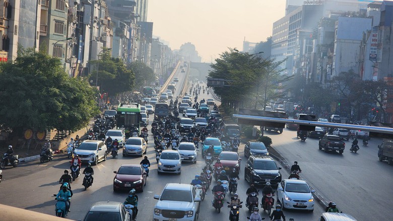 Ng&agrave;y thứ 2 th&iacute; điểm ph&acirc;n l&agrave;n Ng&atilde; Tư Sở: Người d&acirc;n phấn khởi v&igrave; hết cảnh &ugrave;n tắc - Ảnh 3.