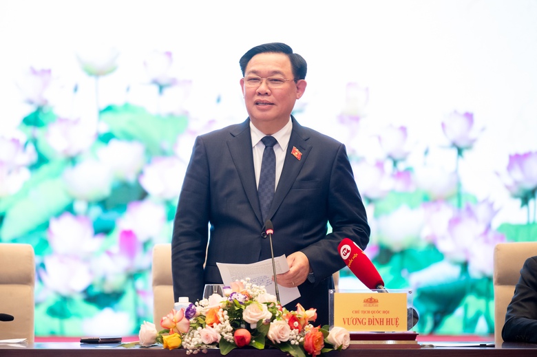 Chủ tịch Quốc hội: Th&agrave;nh tựu chung của Quốc hội lu&ocirc;n c&oacute; đ&oacute;ng g&oacute;p của b&aacute;o ch&iacute; - Ảnh 1.