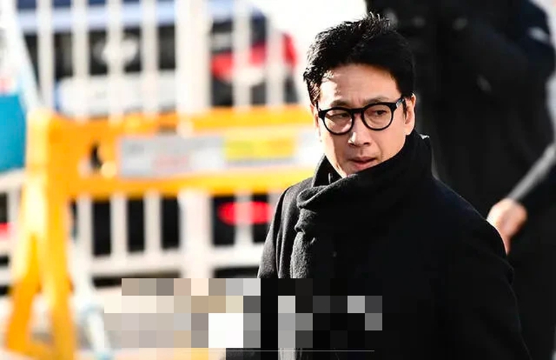 Ảnh đế Lee Sun Kyun qua đời, nghi vấn đốt than tự tử ngay sau loạt b&ecirc; bối ma tu&yacute; - Ảnh 2.