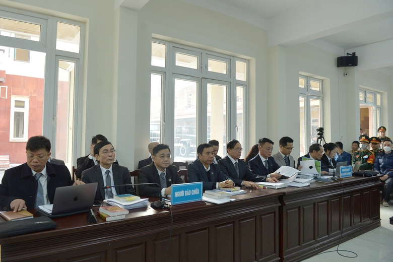 Tổng gi&aacute;m đốc Việt &Aacute; Phan Quốc Việt khai g&igrave; tại t&ograve;a &aacute;n qu&acirc;n sự? - Ảnh 7.