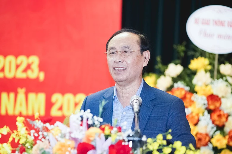 Thứ trưởng L&ecirc; Đ&igrave;nh Thọ: Phải "xắn tay" để ho&agrave;n th&agrave;nh 3.000 km đường cao tốc - Ảnh 1.