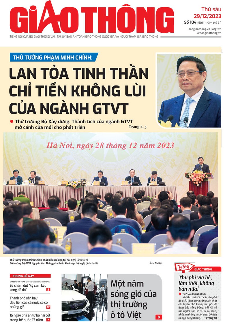 Trang nhất B&aacute;o Giao th&ocirc;ng số 104 ra ng&agrave;y 29/12/2023.