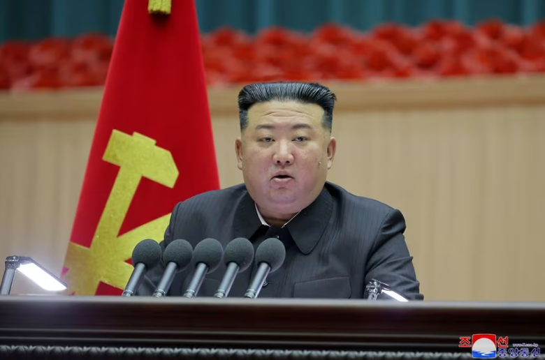 &Ocirc;ng Kim Jong-un y&ecirc;u cầu qu&acirc;n đội Triều Ti&ecirc;n tăng cường chuẩn bị cho chiến tranh - Ảnh 1.