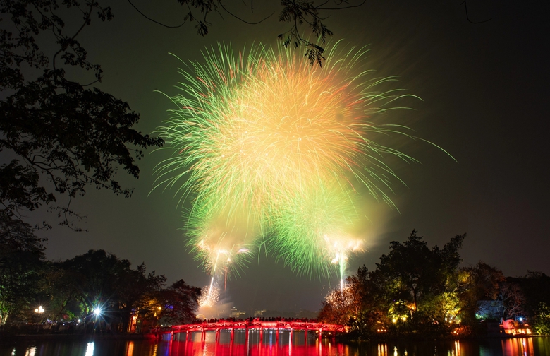 H&agrave; Nội b&aacute;c nhận th&ocirc;ng tin bắn ph&aacute;o hoa 5 điểm dịp Tết Dương lịch 2024 - Ảnh 1.