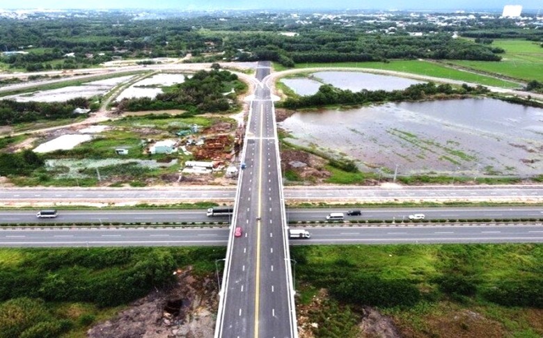 Gi&aacute; v&eacute; &ocirc; t&ocirc; qua trạm n&uacute;t giao BOT 319 kết nối cao tốc Long Th&agrave;nh được điều chỉnh ra sao? - Ảnh 1.