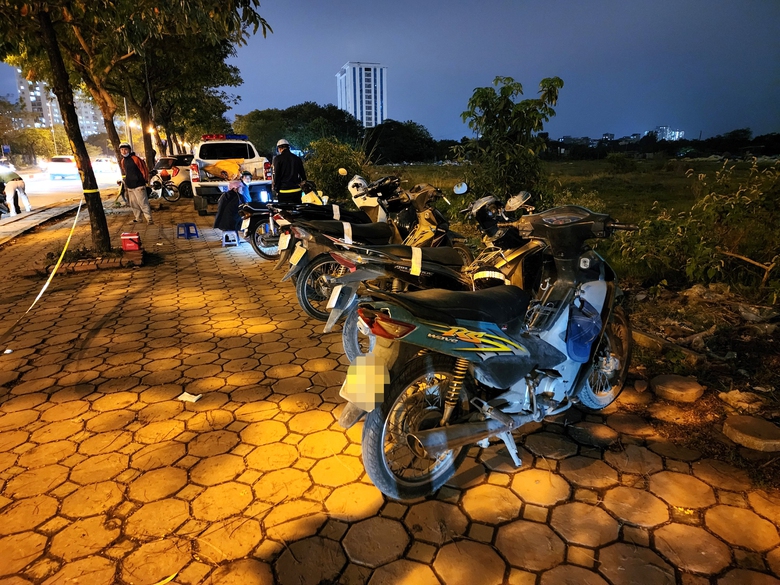 Nể chủ nh&agrave; uống v&agrave;i cốc bia, anh thợ mốc mất gần th&aacute;ng lương nộp phạt nồng cồn - Ảnh 11.