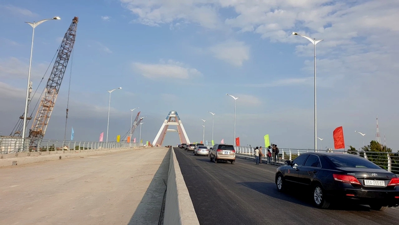 Th&ocirc;ng xe kỹ thuật cầu Trần Ho&agrave;ng Na - Ảnh 1.