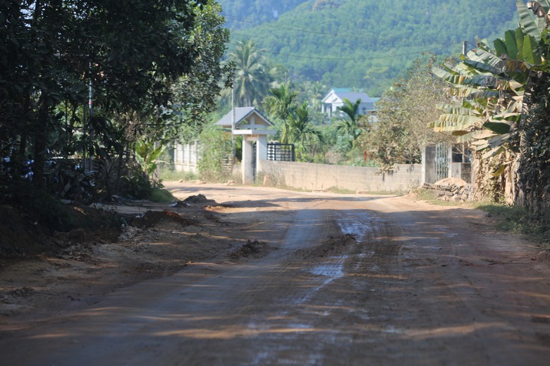 Thanh Hóa: Xe cơi nới thùng chạy nườm nượp trên tỉnh lộ- Ảnh 6. Thanh Hóa: Xe cơi nới thùng chạy nườm nượp trên tỉnh lộ- Ảnh 6.