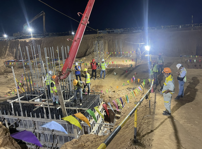 Hơn 3.000 công nhân, kỹ sư làm xuyên Tết trên công trường sân bay Long Thành- Ảnh 3. Hơn 3.000 công nhân, kỹ sư làm xuyên Tết trên công trường sân bay Long Thành- Ảnh 3.