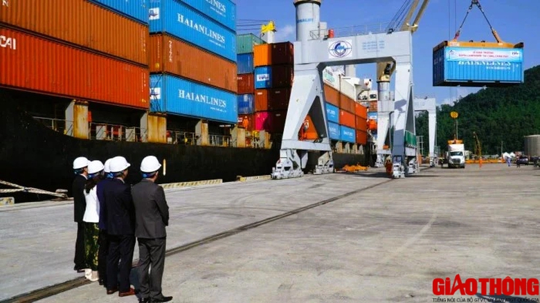 Thừa Thi&ecirc;n Huế: Ph&aacute;t triển mạng lưới giao th&ocirc;ng đồng bộ, th&uacute;c đẩy li&ecirc;n kết v&ugrave;ng- Ảnh 4.