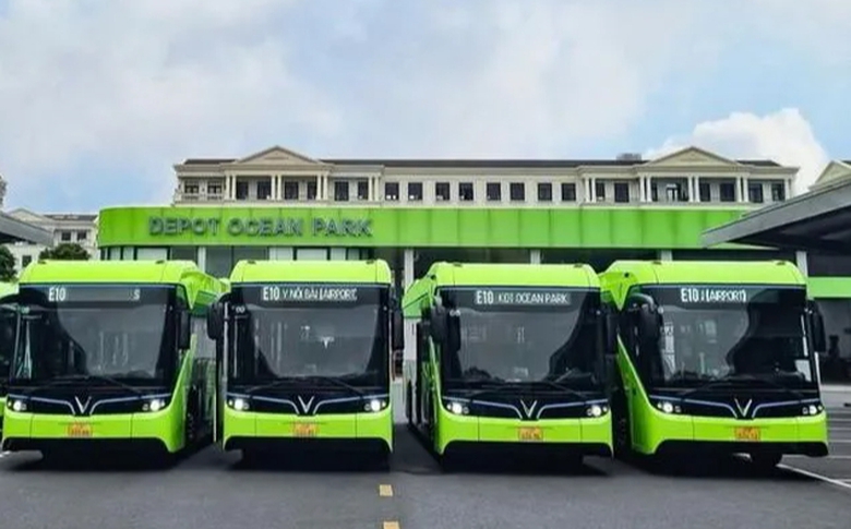 Mở tuyến buýt điện nối khu đô thị Ocean Park với sân bay Nội Bài- Ảnh 1. Mở tuyến buýt điện nối khu đô thị Ocean Park với sân bay Nội Bài- Ảnh 1.