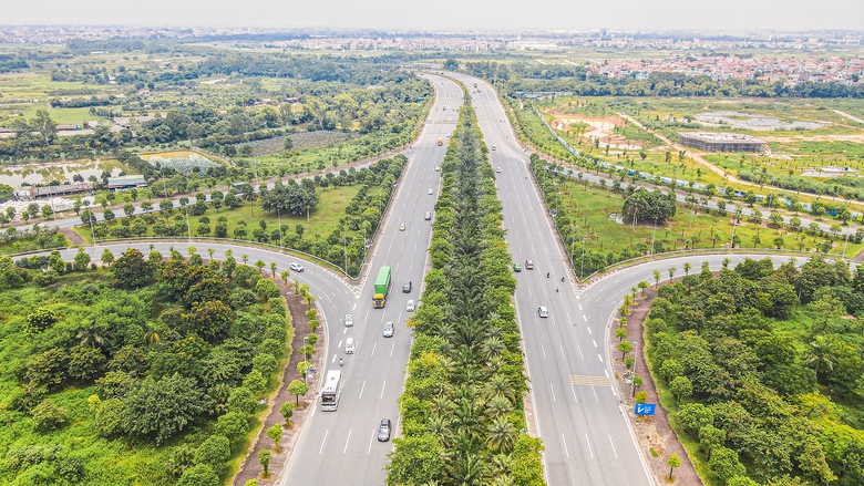 Hậu trường l&agrave;m đường cửa ng&otilde; đẹp nhất Thủ đ&ocirc; - Ảnh 1.