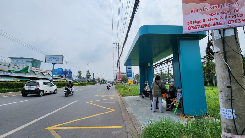 Cần Thơ: Sẽ xử nghiêm nếu xảy ra tình trạng chiếm dụng nhà chờ xe buýt - Ảnh 1. Cần Thơ: Sẽ xử nghiêm nếu xảy ra tình trạng chiếm dụng nhà chờ xe buýt - Ảnh 1.