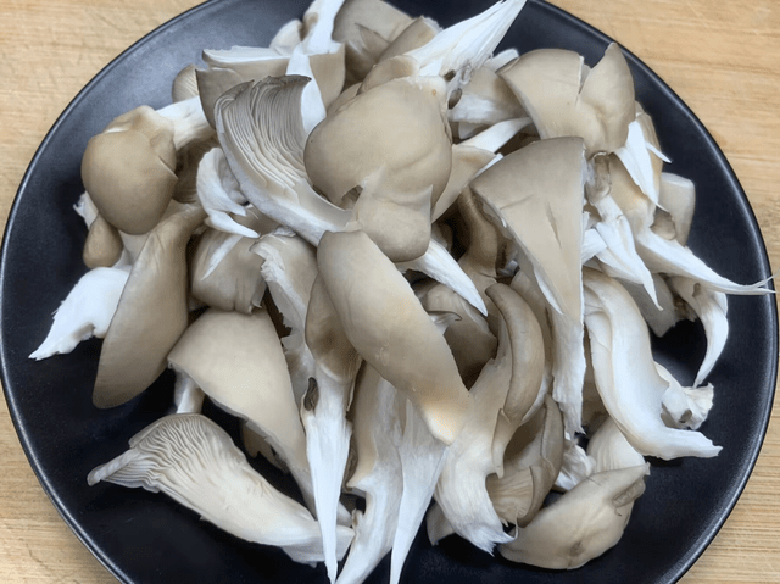 M&oacute;n canh đơn giản nấu trong m&ugrave;a đ&ocirc;ng, ăn 1 miếng bạn sẽ nhận được 18 loại axit amin, vừa gi&uacute;p chống vi&ecirc;m lại tăng khả năng miễn dịch - Ảnh 2.