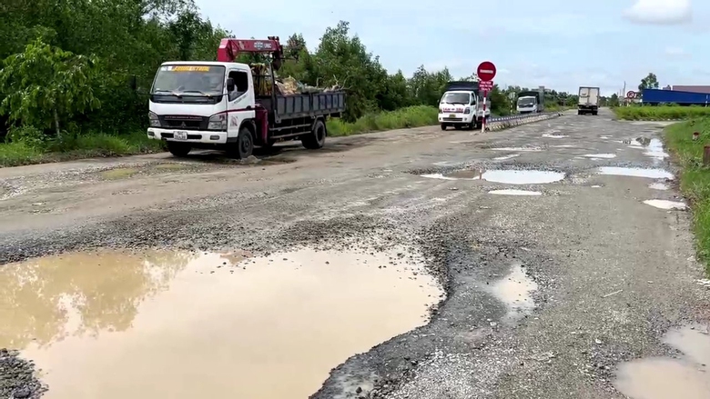 Bạc Li&ecirc;u: Tai nạn r&igrave;nh rập tr&ecirc;n đường tỉnh như &ldquo;ruộng c&agrave;y&rdquo; - Ảnh 1.